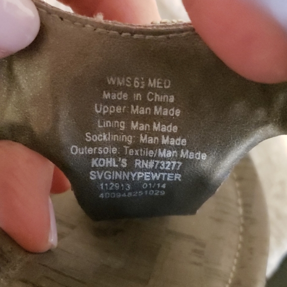 🧡Vera Wang, EUC, 'Bejeweled' Wedges! - Picture 6 of 6